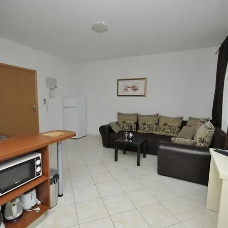 Apartman Moonlight - One Bedroom With Sea View Terrace And Balcony Mia